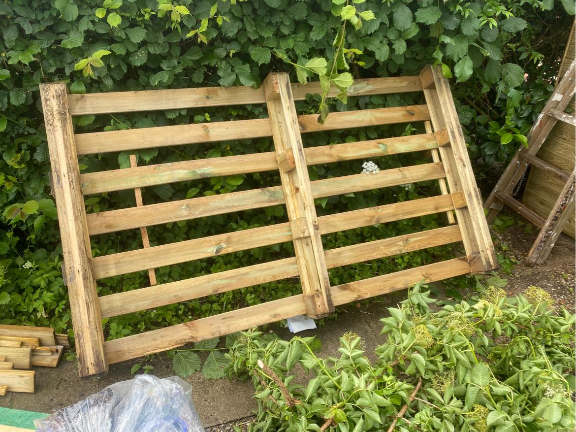 Affald til genbrugsstationen