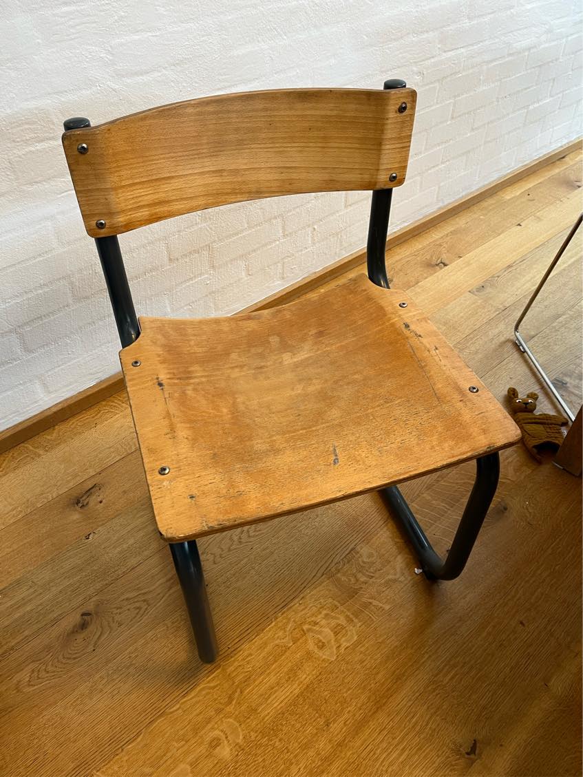 Slibe og lakere sæder og ryglæn