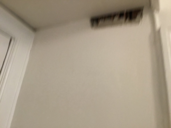 Fyldning af huller i væggene/spartling