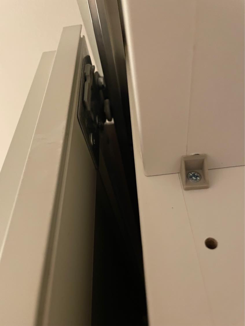 Hjælp at reparere skydedør