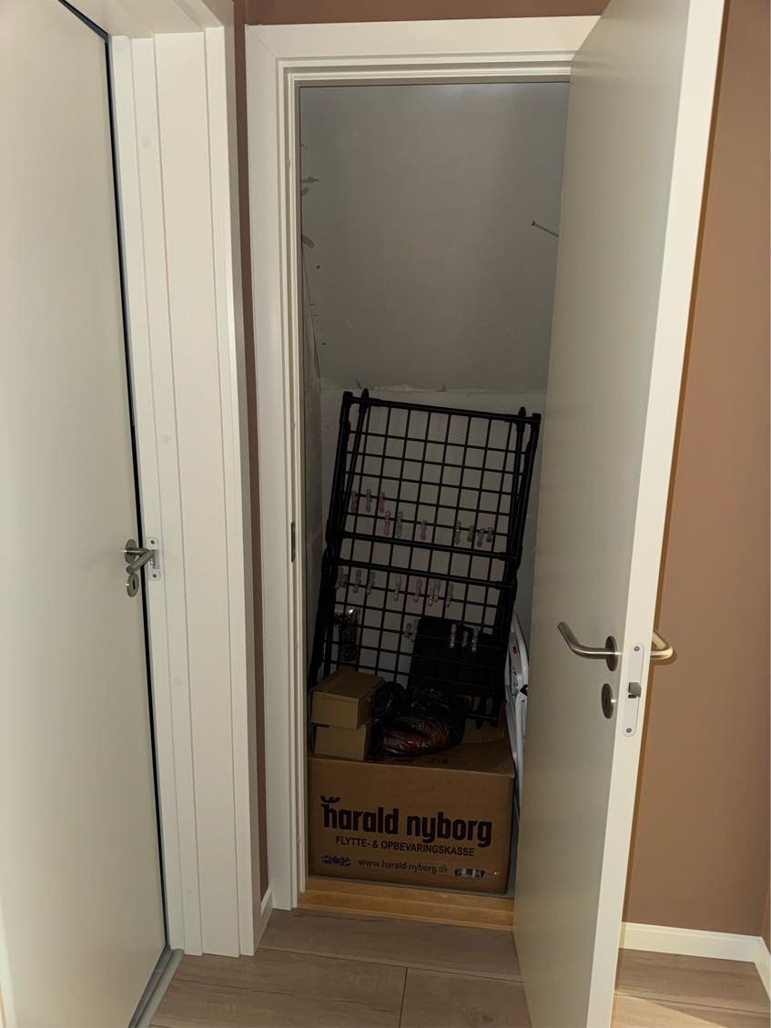 Maler arbejder