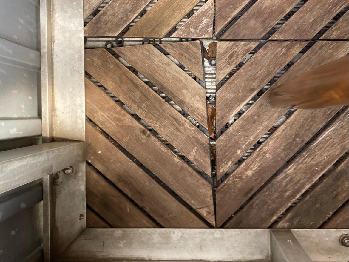 Færdiggøre (tilpasse) klikgulv på altan (3 enheder)