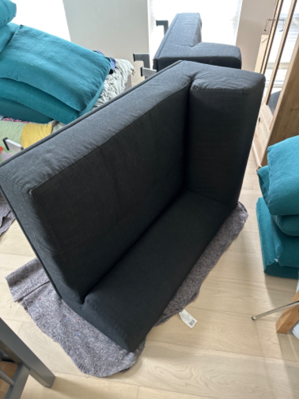 Flytte en sofa ( i tre dele) fra fortov til 3.sal. Tung model