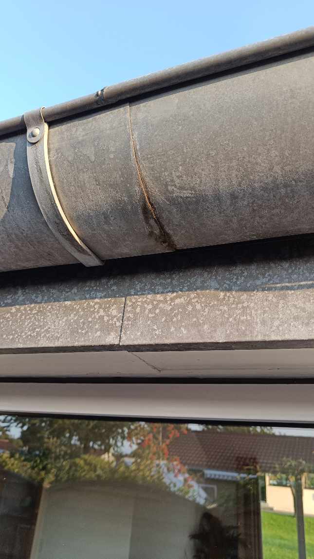 lodning af tagrender og udskiftning af nedløbsrør