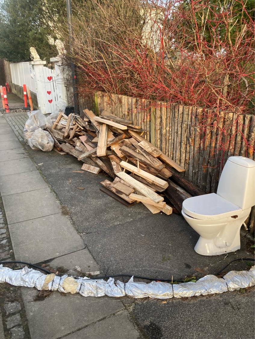 Hjælp til at fjerne byggeaffald