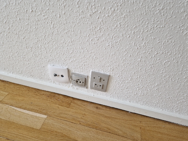 Skift af stik kontakter.