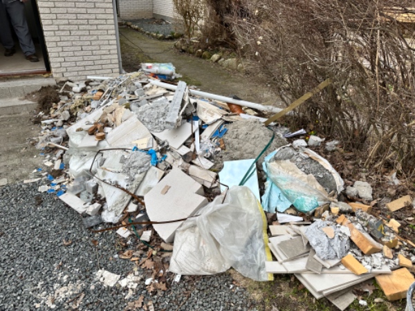 Bygge Affald ønskes fjernet