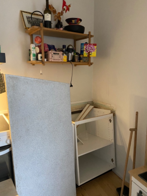 Tilskæring og reetablering af bordplade og lister