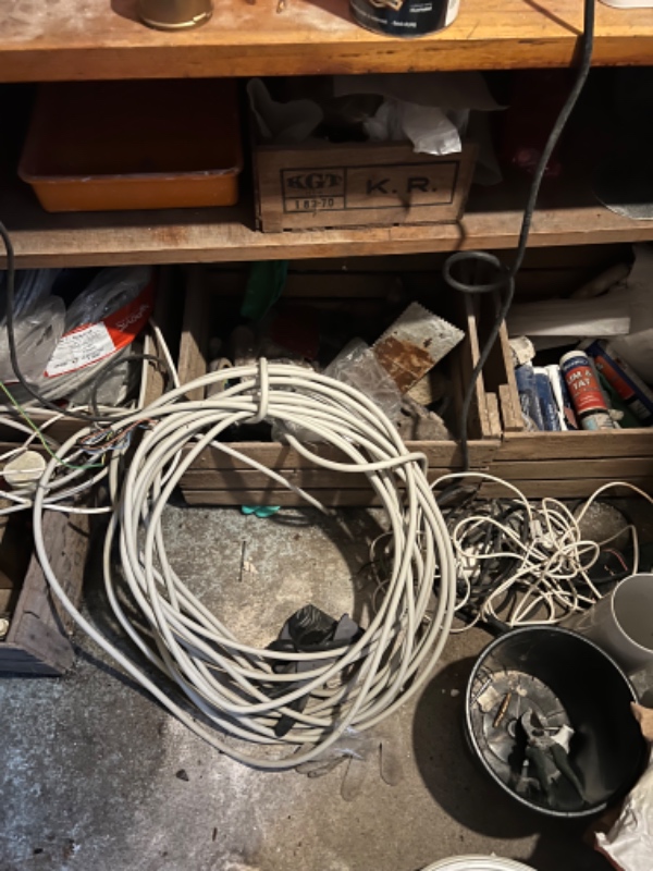 Oprydning/rengøring i kælder