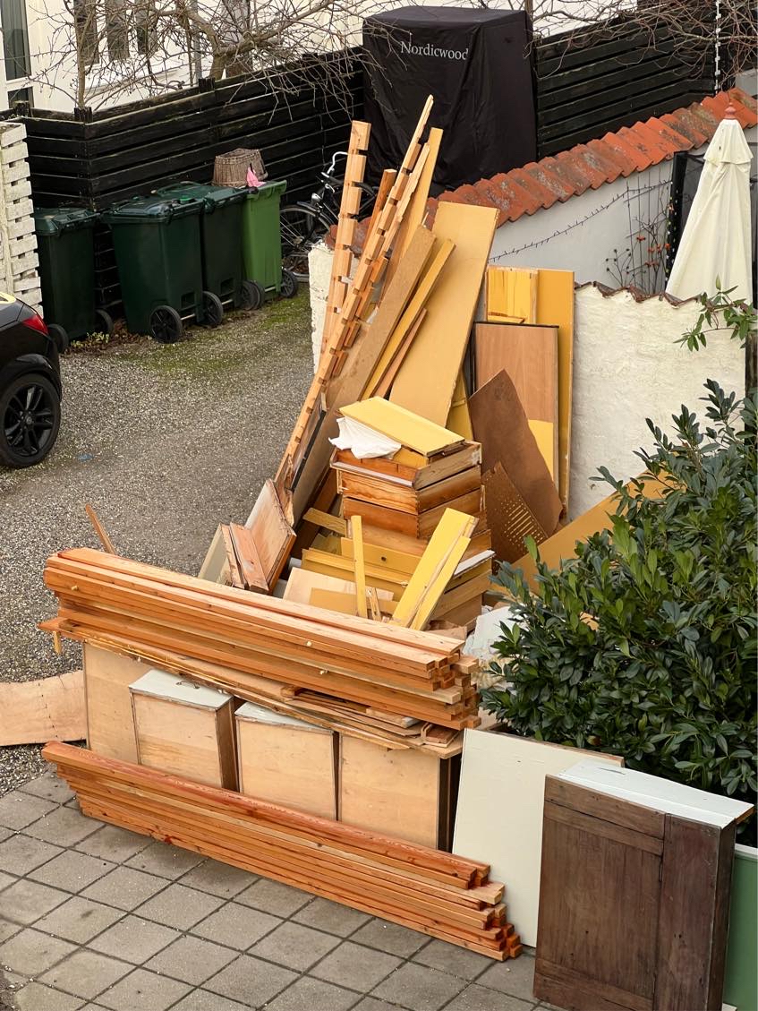 Træ kan afhentes gratis