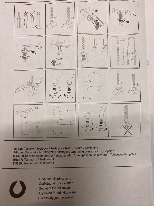 Udskiftning af blandingsbatteri ved håndvask i badeværelse