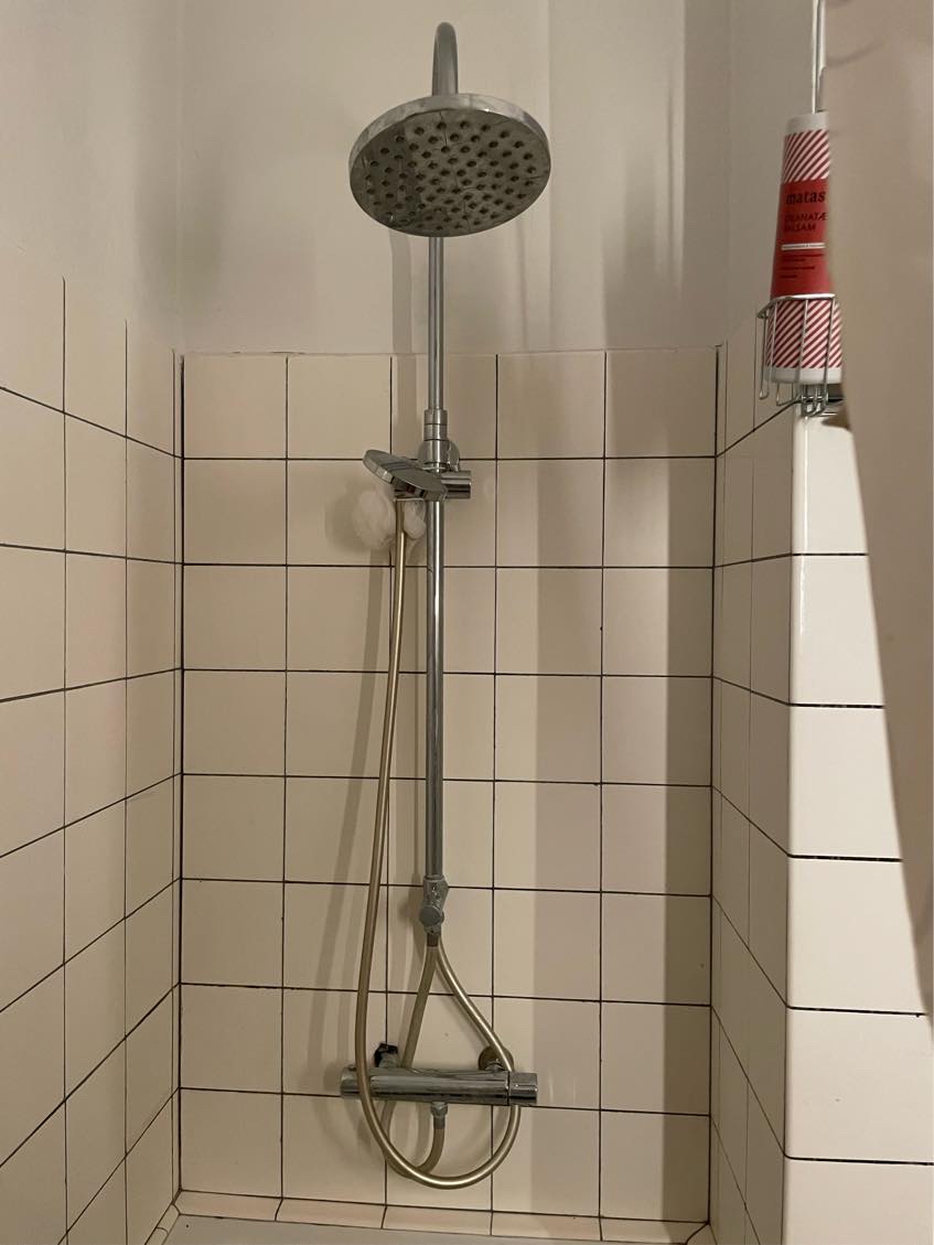 Sat ny brustestabg op og ny silikone