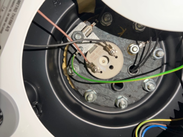 El varmtvandsbeholder