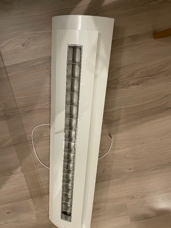 Sætte kontorlampe op