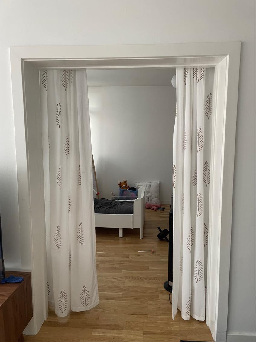 Garderøbe og dør