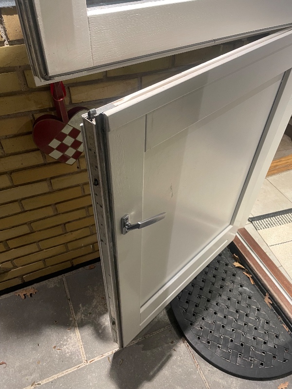 Håndtag på dør løst