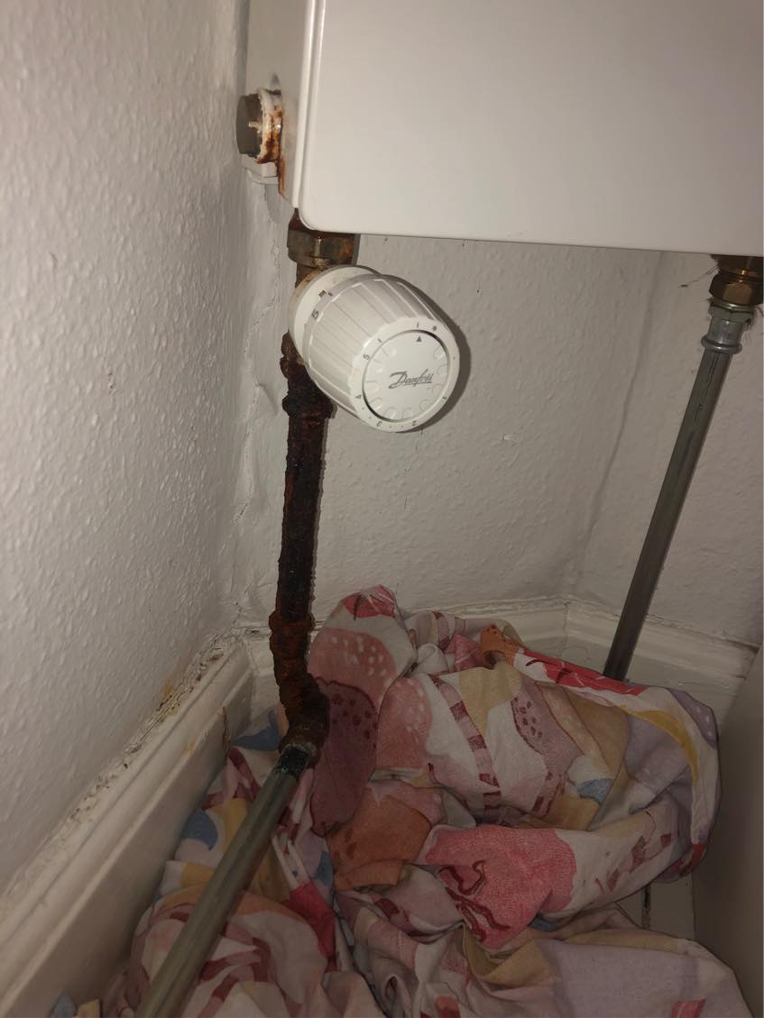 Udskiftning af rør til radiator