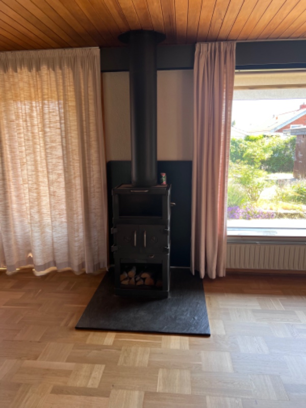 afmonter brændeovn, luk hullet i taget, og loftet