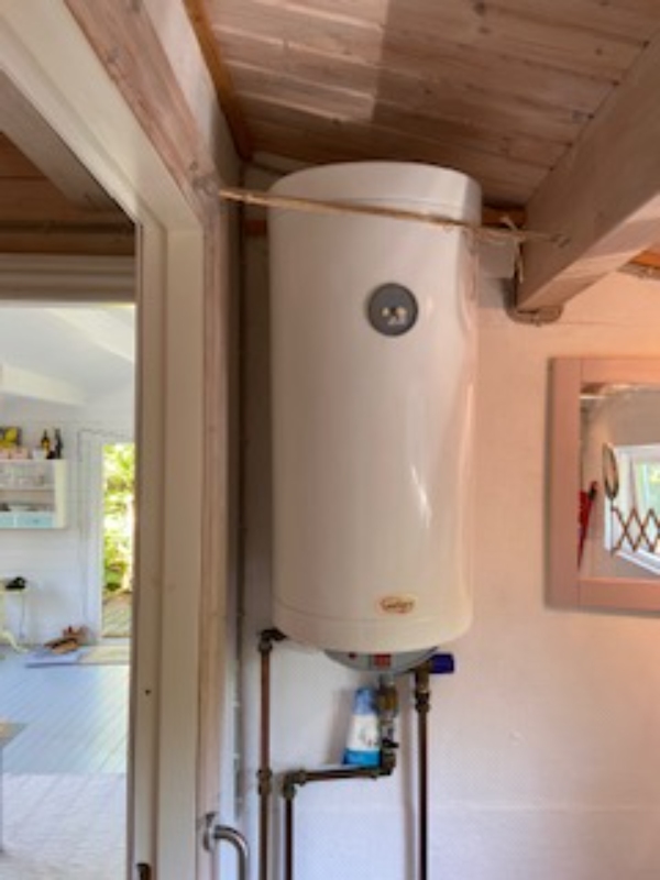 Fastgørelse af vandvarmer