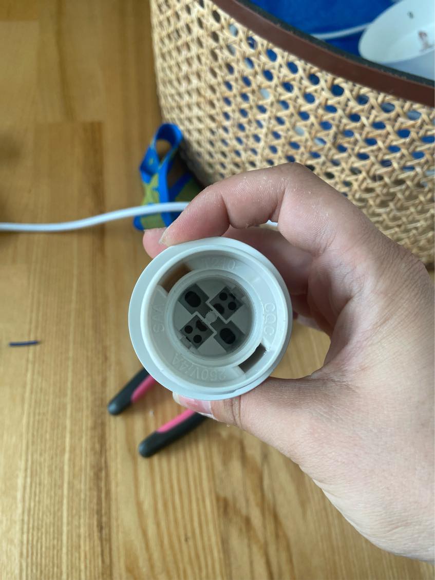 Montering af lampe, måske skift af fatning