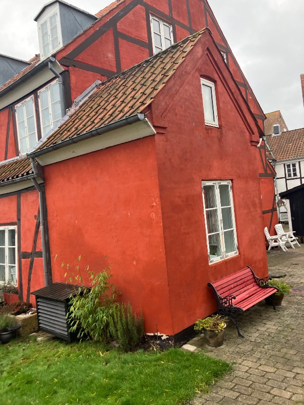 Omfangsdræn omkring lille kælder på 8 m2