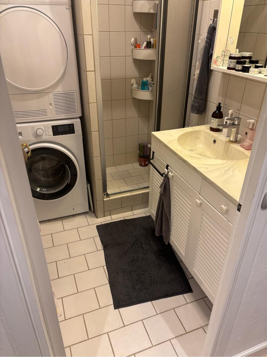 Mikrocement e. Lign. På badeværelse - ca. 21 m2. I alt