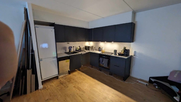 Køkken rettelser (Tømrer nødvendig)