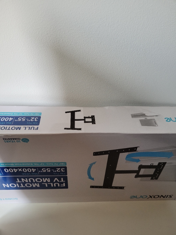 Babysikret - montere reoler, tv og kommoder mm. I betonvæg