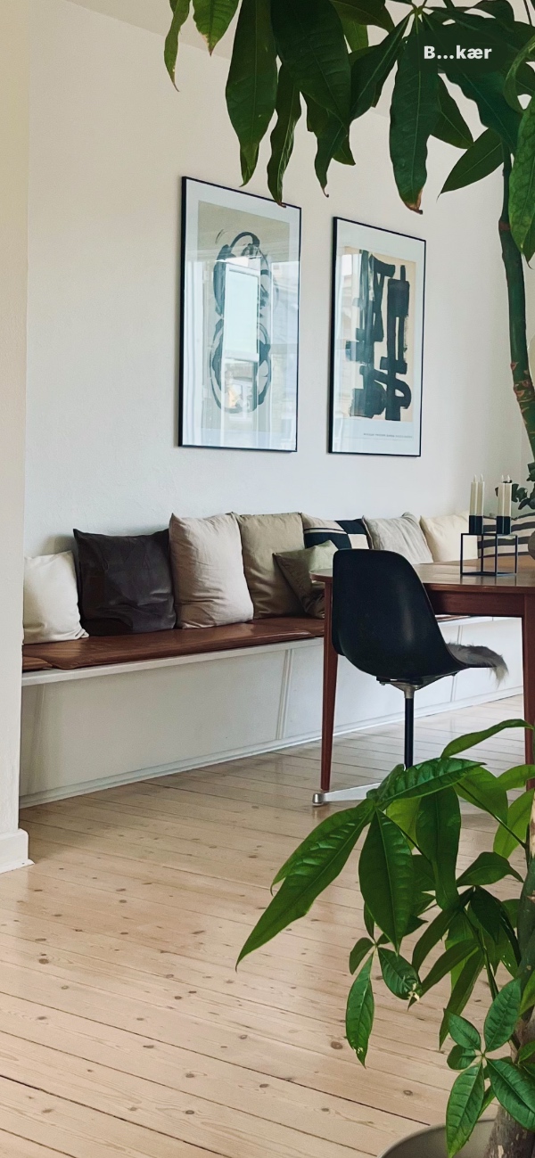 jeg skal have bygget en bænk på en 3 meter lang væk i mit køkken. Bænken skal være med opbevaring.