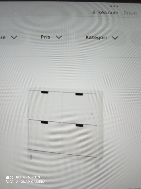 Samle et skab og en kasse med 4 rum i. Alt er fra ikea