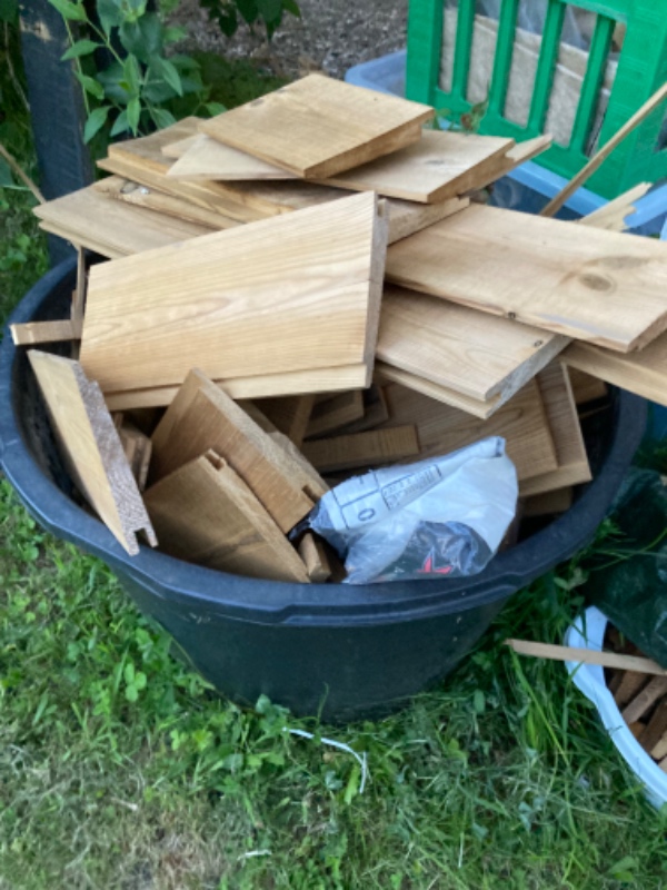 Haveaffald til genbrugsplads