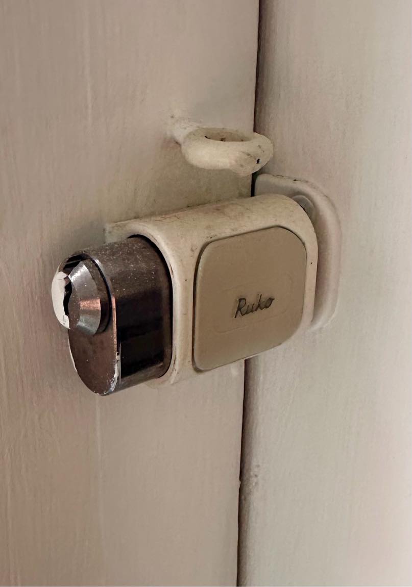 Jeg søger en låsesmed til omstilling af 7 låse