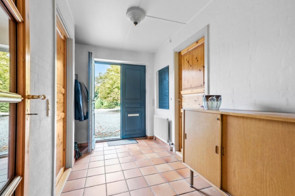 Maling af 205 kvm tomt hus (loft+vægge)
