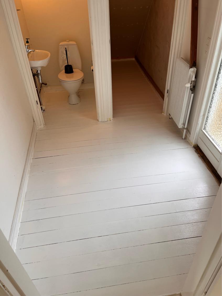 Let rengøring af umøbleret hus