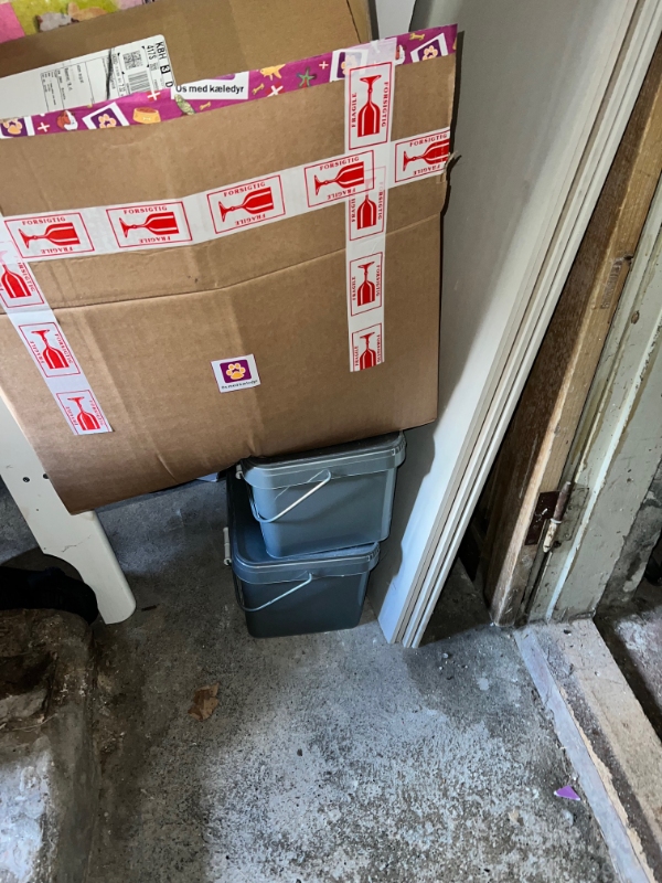 Hente og smide ting ud