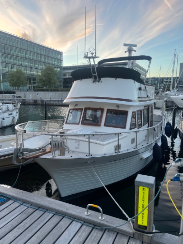 Arbejde på og vedligehold af motorbåd