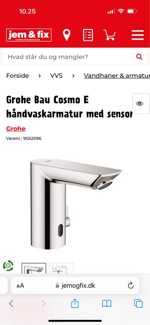 Udskiftning af blandingsbatteri på håndvask i badeværelse. Nyt batteri med sensor. Der er god plads under vask.