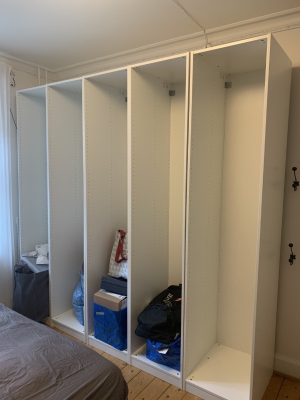 Montering af klædeskab