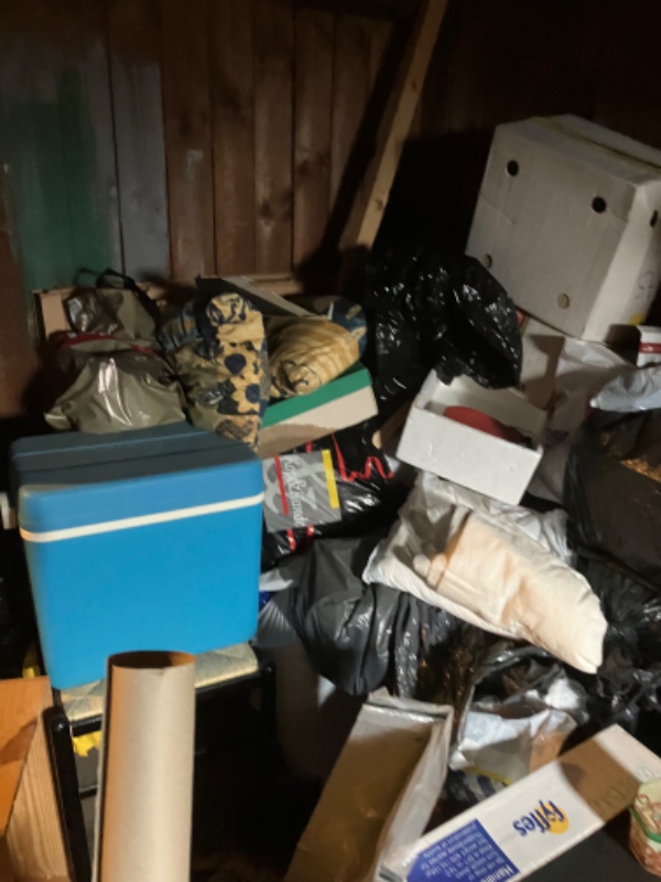 Tømning af loftrum på 5.sal