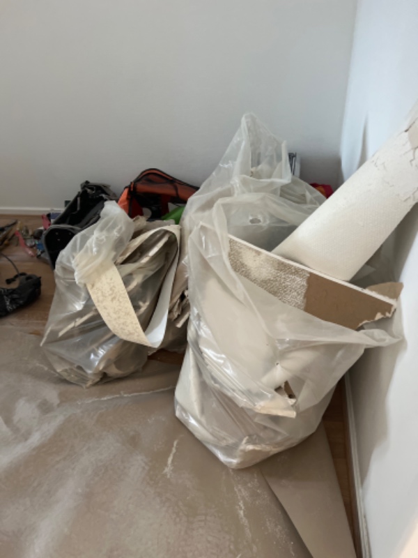 Afhentning af byggeaffald og bortskaffelse