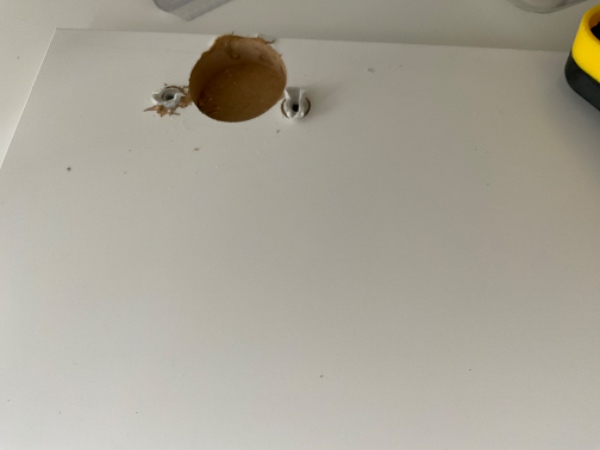 Hængsler på en køkken skab