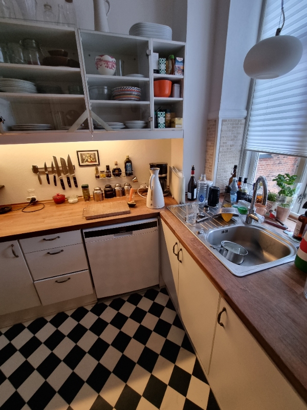 Nedtagning, opmåling og montering af køkken.