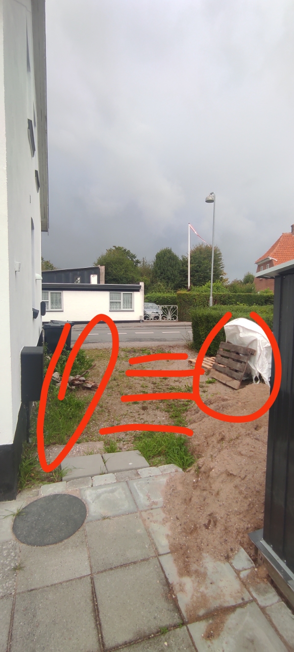 Flytning af Skur og Aflevering af  Affald på Genbrugspladsen