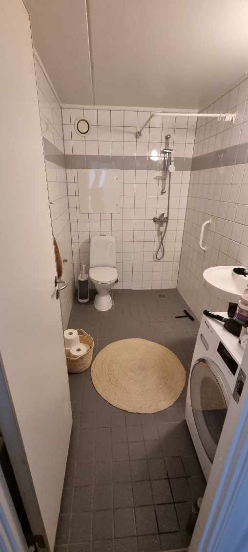 Nye fliser på badeværelset