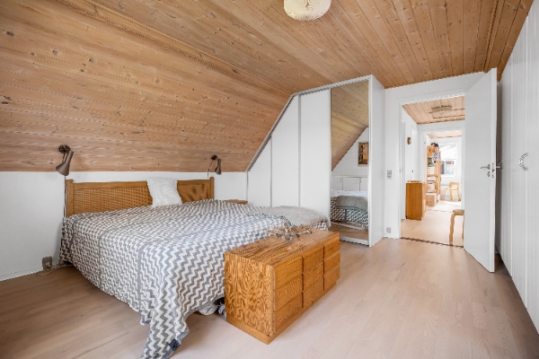 Montering af listekanter og paneler