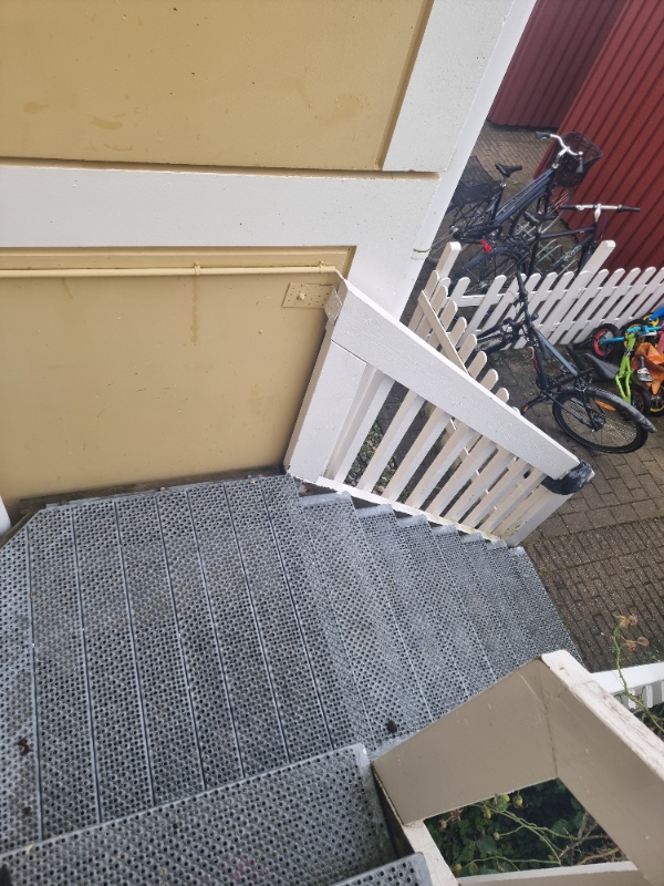 Bortskaffelse af amerikanerkøleskab