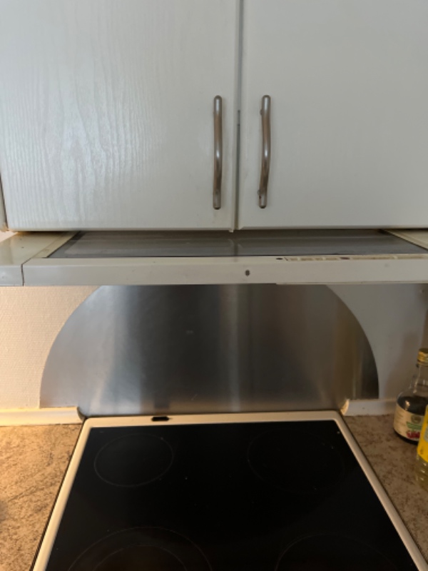 Montering af ny emhætte