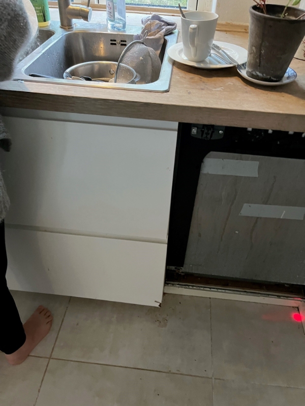 udskiftning af tre IKEA moduler voxtorp. det er kun lågerne der skal skiftes.