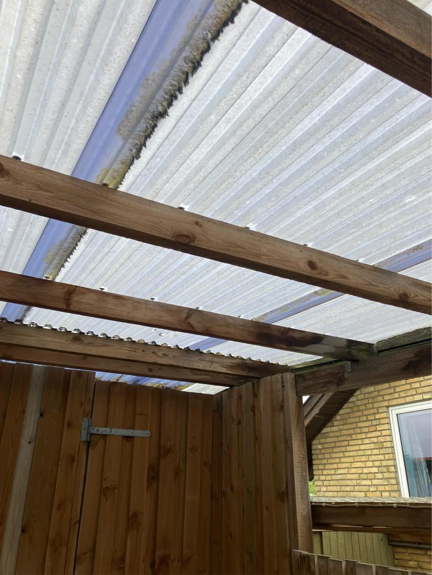 Udskiftning sf Trapezplader carport