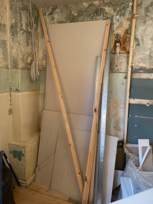 Skrald skal på genbrugspladsen